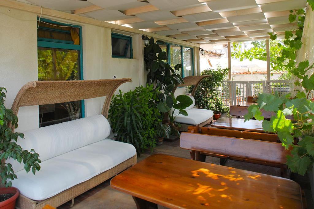 Ravda Bay Guest House Exterior photo